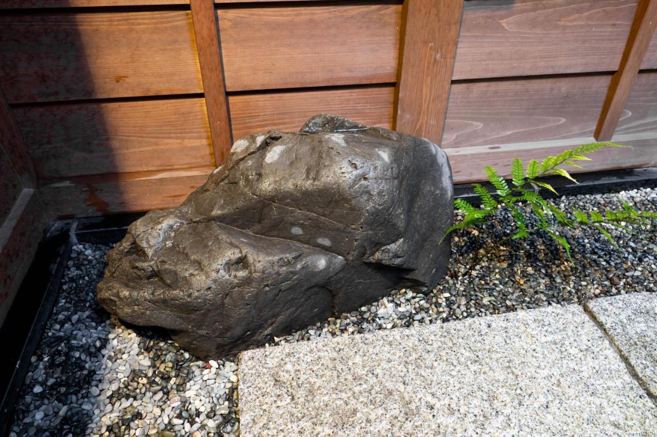 祇園せいじ庵。お風呂が素敵な貸切京町家。Netflix見放題。 Villa Kyoto Exterior photo